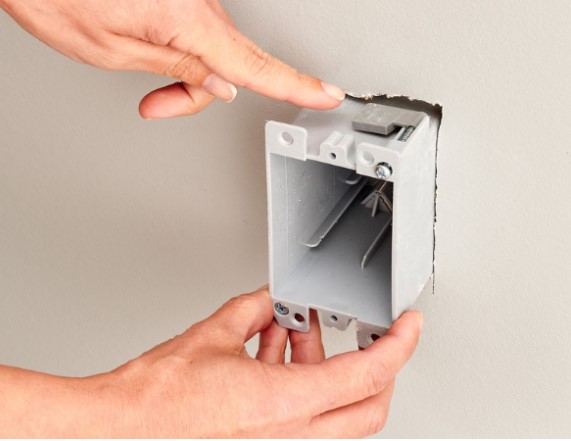 ¿Podría una caja de enchufes eléctricos hacer que el cableado diario sea más seguro y más fácil de mantener?